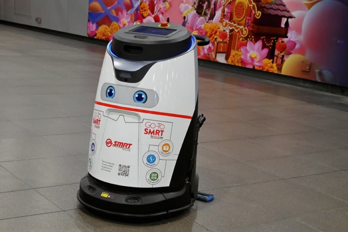Robotic Floor Mop — view 1